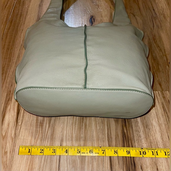 NWOT 𝑳𝒖𝒄𝒌𝒚 𝑩𝒓𝒂𝒏𝒅 𝑔𝑒𝑛𝑢𝑖𝑛𝑒 𝑙𝑒𝑎𝑡ℎ𝑒𝑟 𝐻𝑜𝑏𝑜 𝑏𝑎𝑔 - Picture 10 of 16